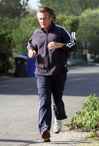 Illustration for article titled Jog Angry With Sean Penn And Company